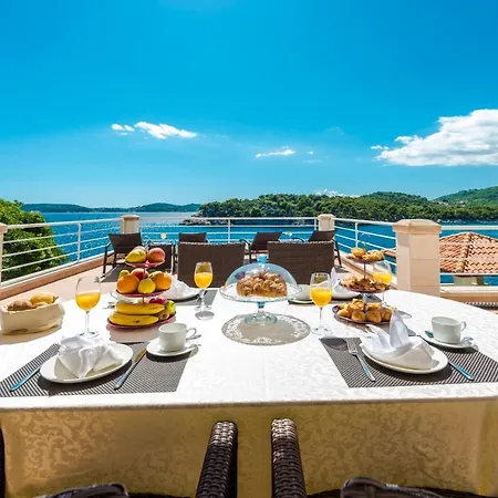 Vacanza - Five Bedroom With Private Sea Access Hotel Dubrovník