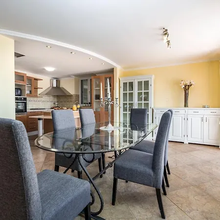 Vacanza - Five Bedroom With Private Sea Access 4* 두브로브니크